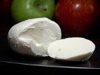 Radchada Garden Café - Pizza Cafe - Best Quality Mozarella Cheese - the essential ingredient (Source:wikimedia) Pizza
